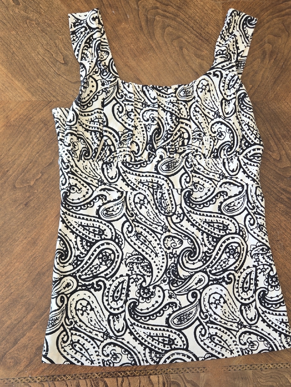 Ann Taylor Black and White Paisley Tank Top